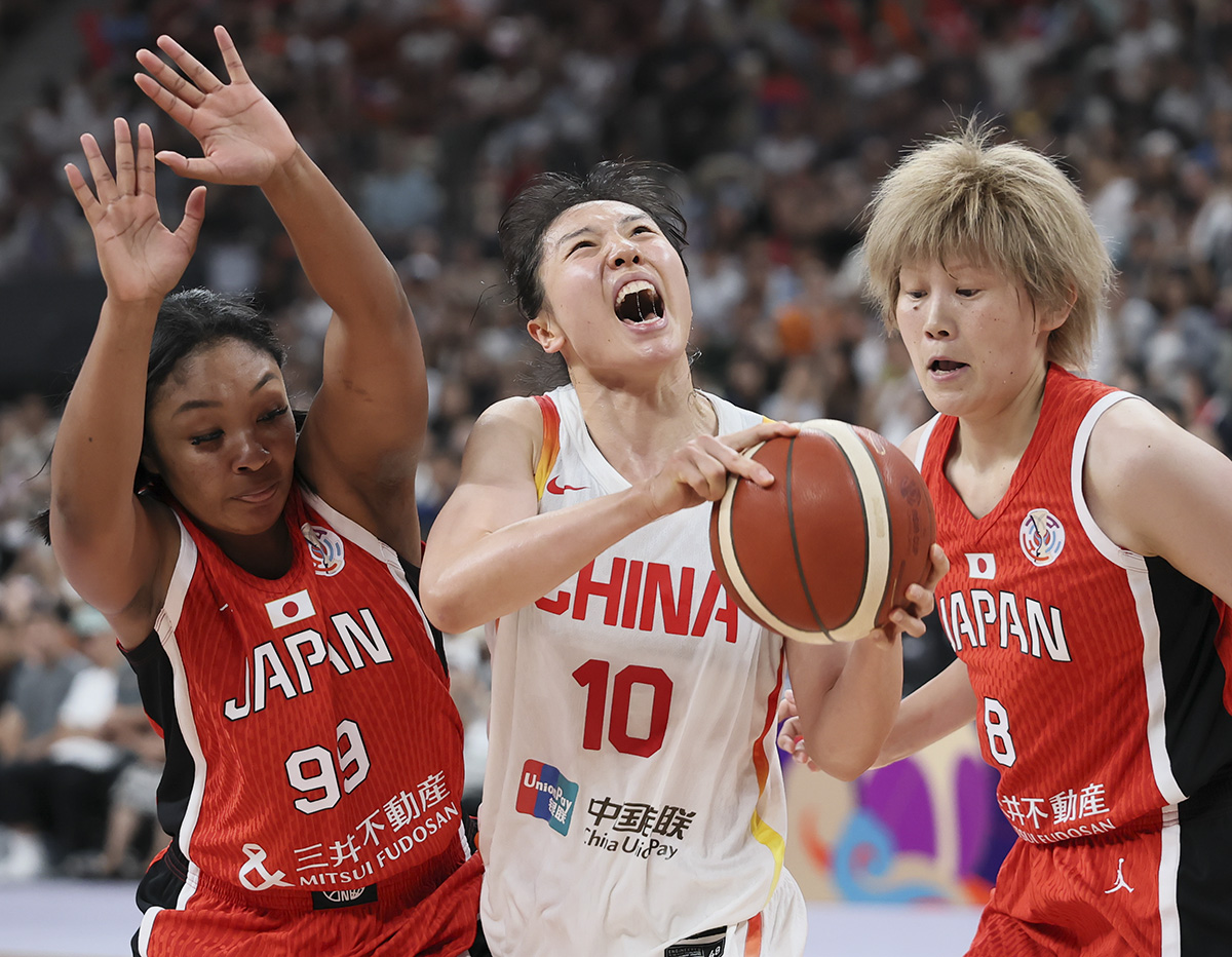 女篮亚洲杯｜中国女篮不敌日本队止步亚洲杯半决赛