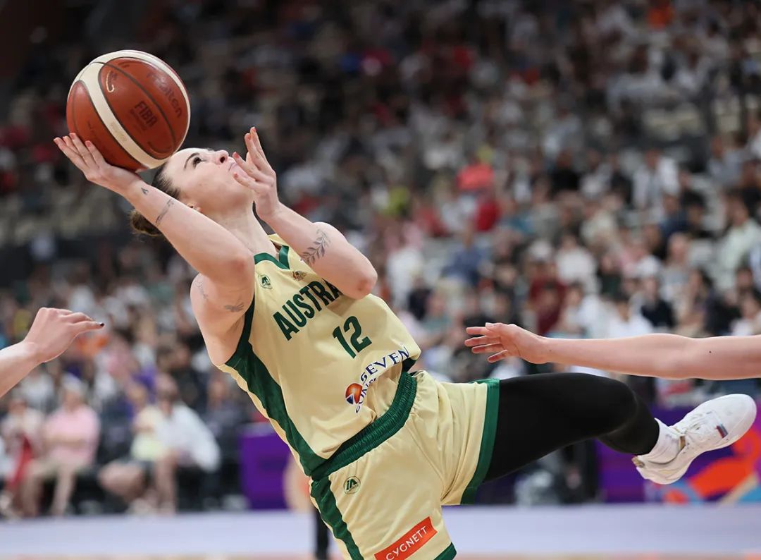 女篮亚洲杯｜澳大利亚女篮首夺亚洲杯冠军