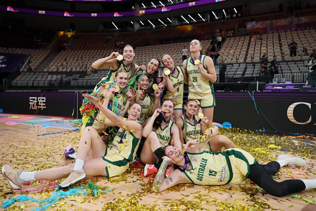 女篮亚洲杯｜澳大利亚女篮首夺亚洲杯冠军