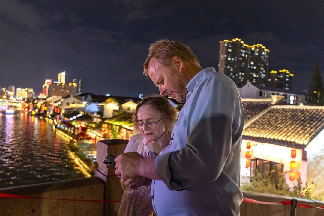 用“理论强基+案例研讨+实践淬炼”强“四力”