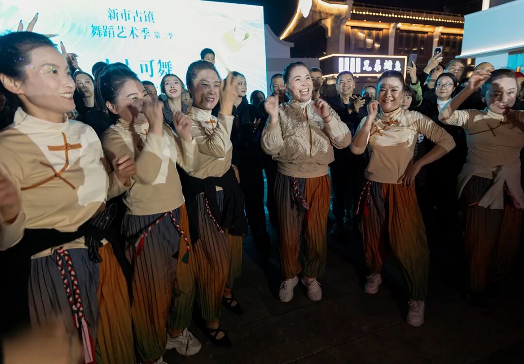 浙江德清:舞动江南古镇