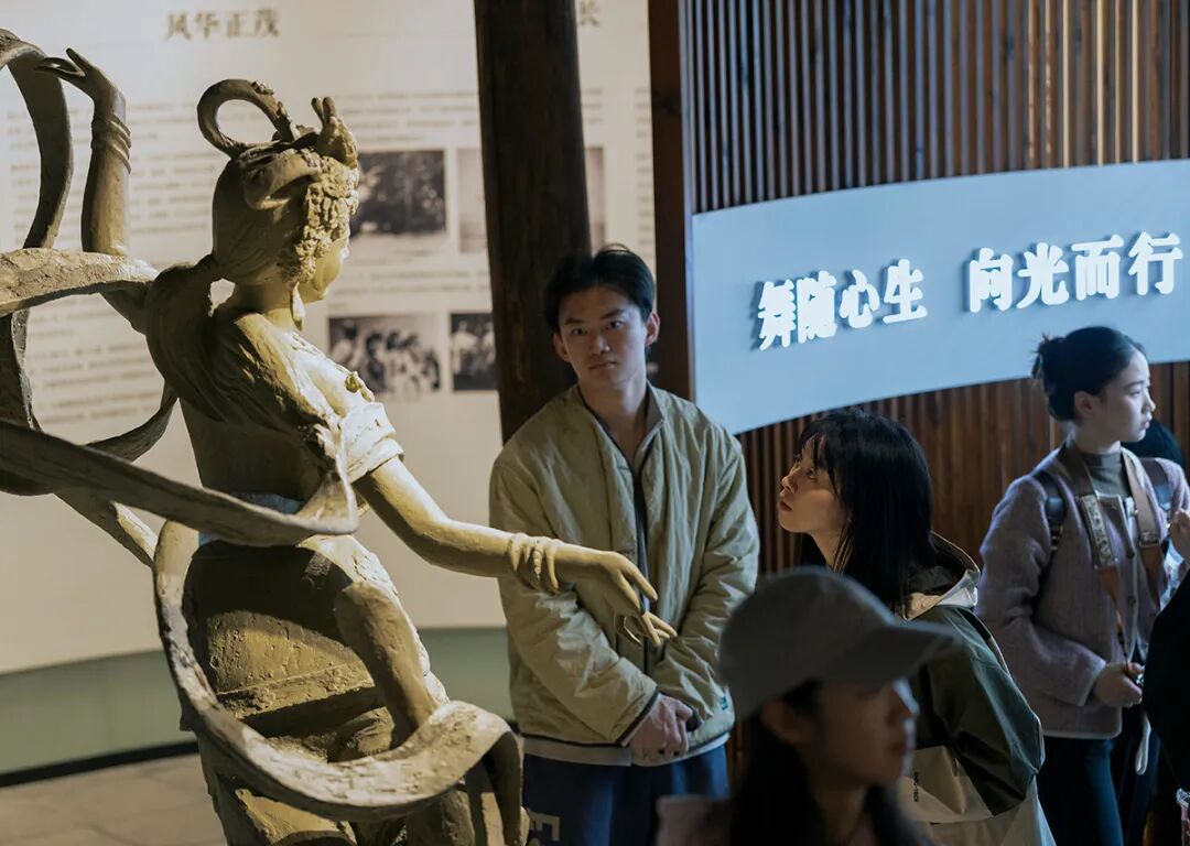 浙江德清:舞动江南古镇