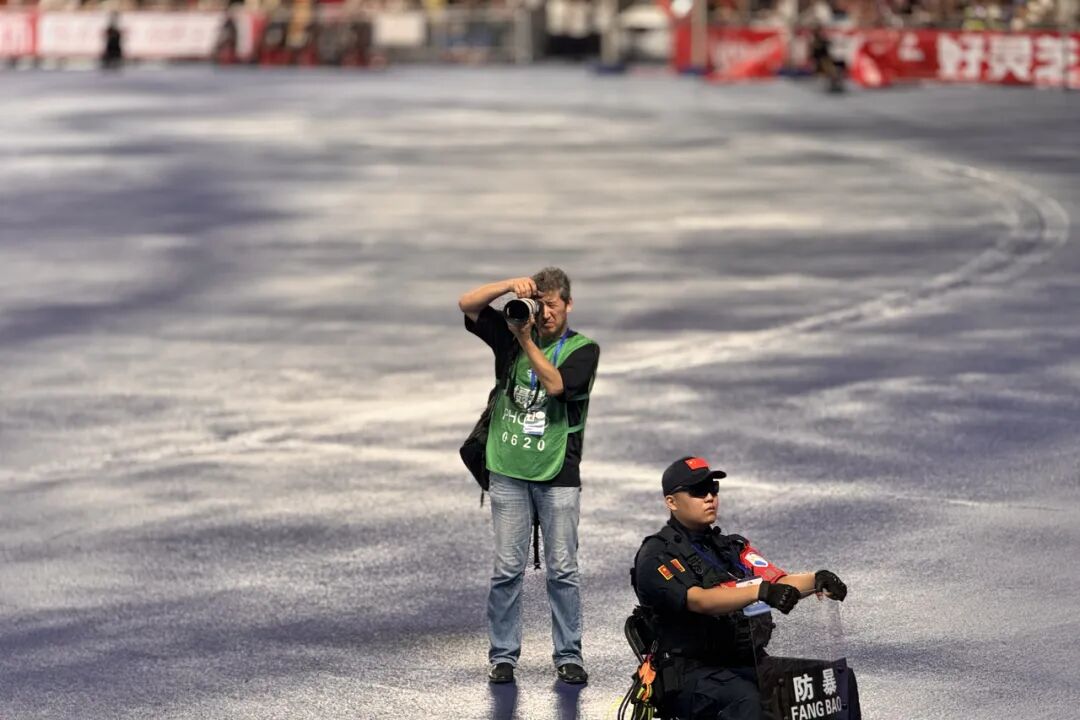 我是记者·我在现?。と巳毡ㄊ泳跏悠挡?025记者节特别策划