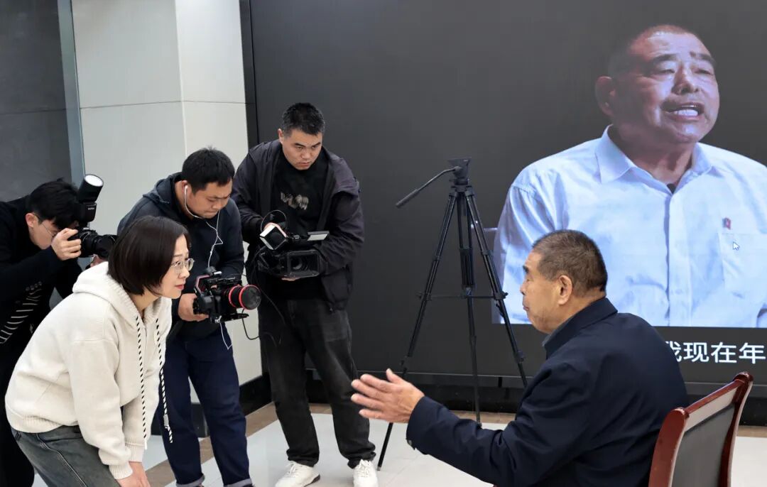 我是记者·我在现?。と巳毡ㄊ泳跏悠挡?025记者节特别策划