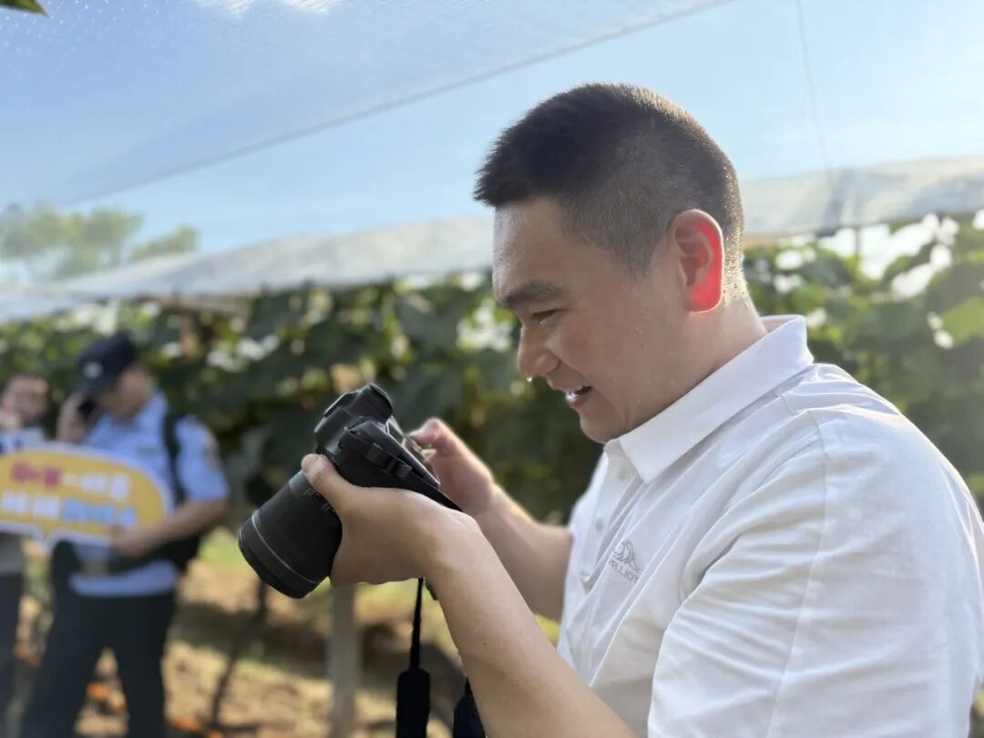 我是记者·我在现?。と巳毡ㄊ泳跏悠挡?025记者节特别策划