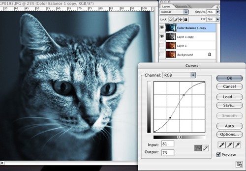 打开黑白图层的眼睛，现在要让这两个图层交互作用。