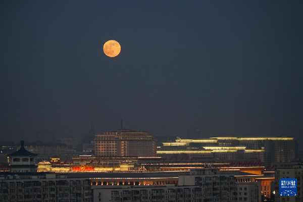 镜头聚焦:2021年最后一轮满月现身夜