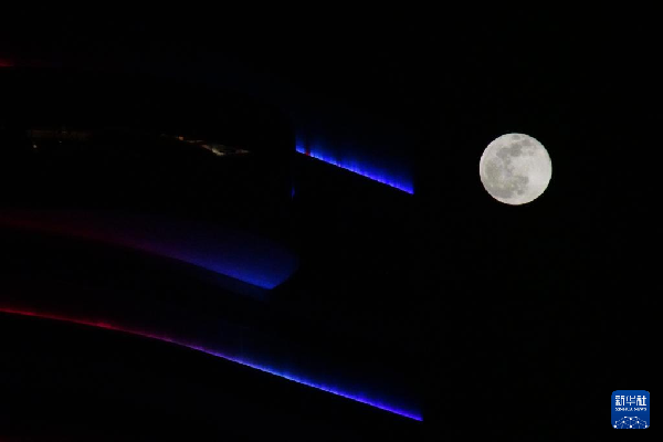 镜头聚焦:2021年最后一轮满月现身夜